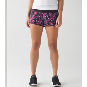 Lululemon Speed‎ Short Size 8 Mini Midnight Bloom Black Deep Fuschia / Black